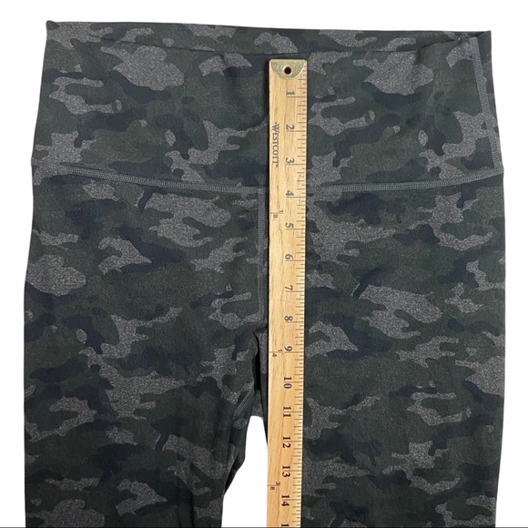 Fabletics Mid-Rise Camo Printed Powerhold Leggings - Picture 8 of 9